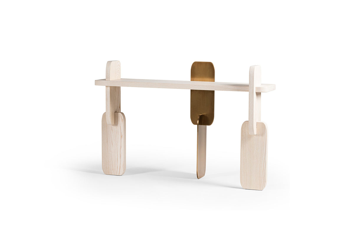 Greffage (Floor Model)