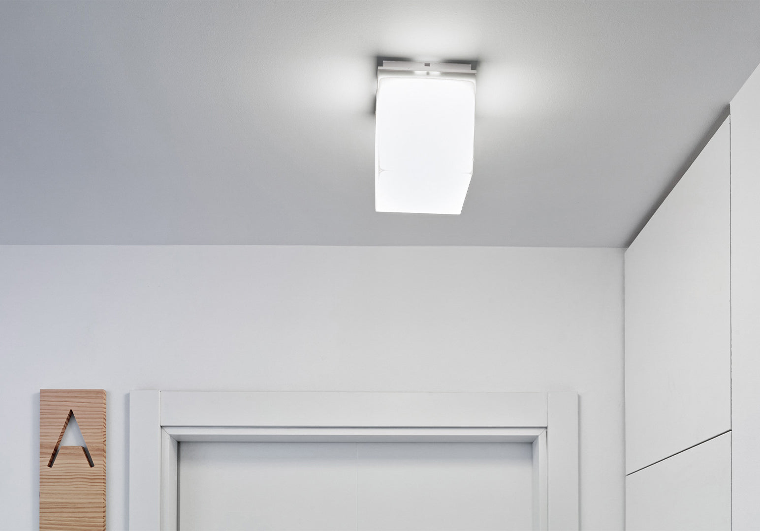 Q.Bo C Ceiling Lamp