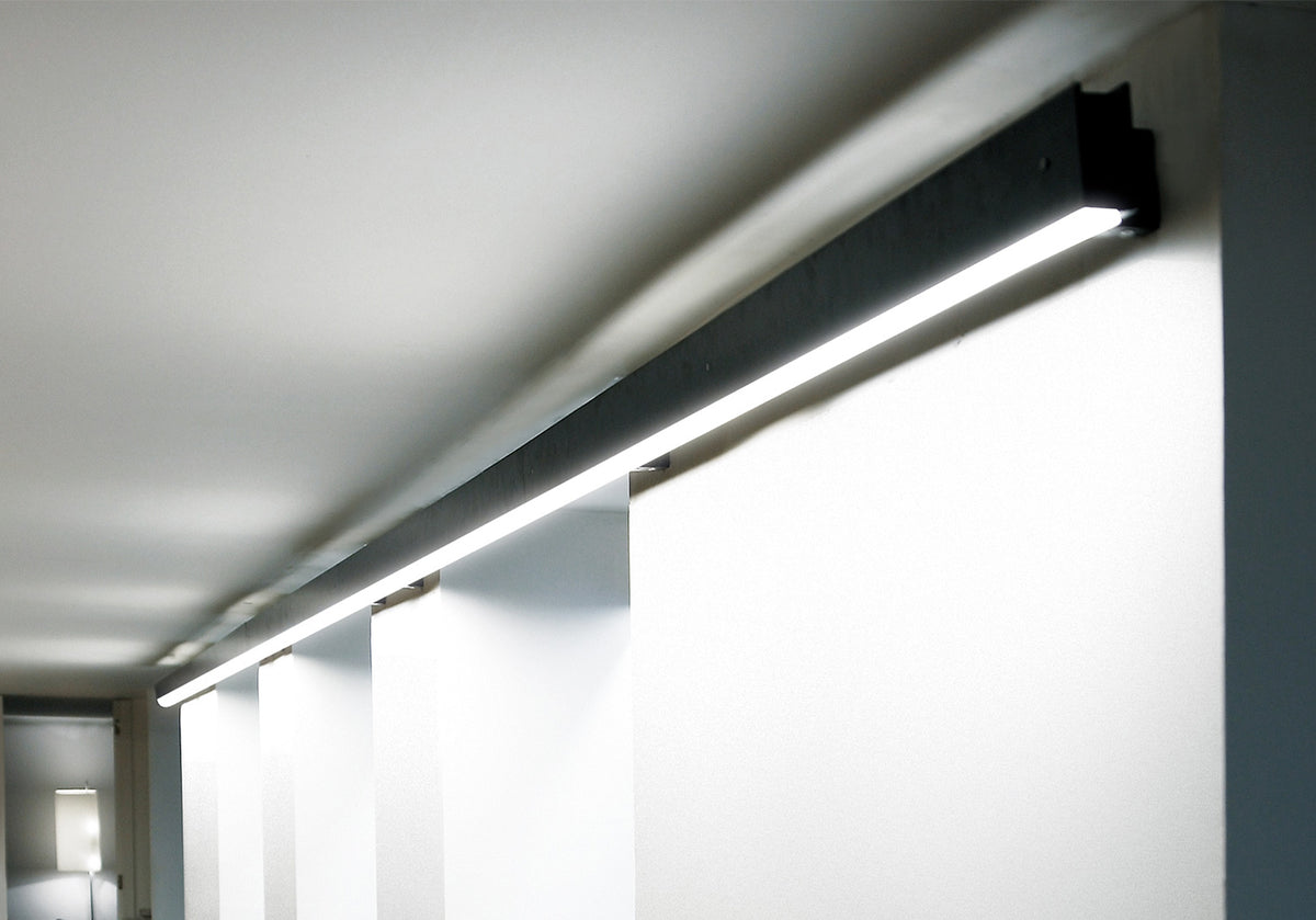 Marc Arm Wall Lamp