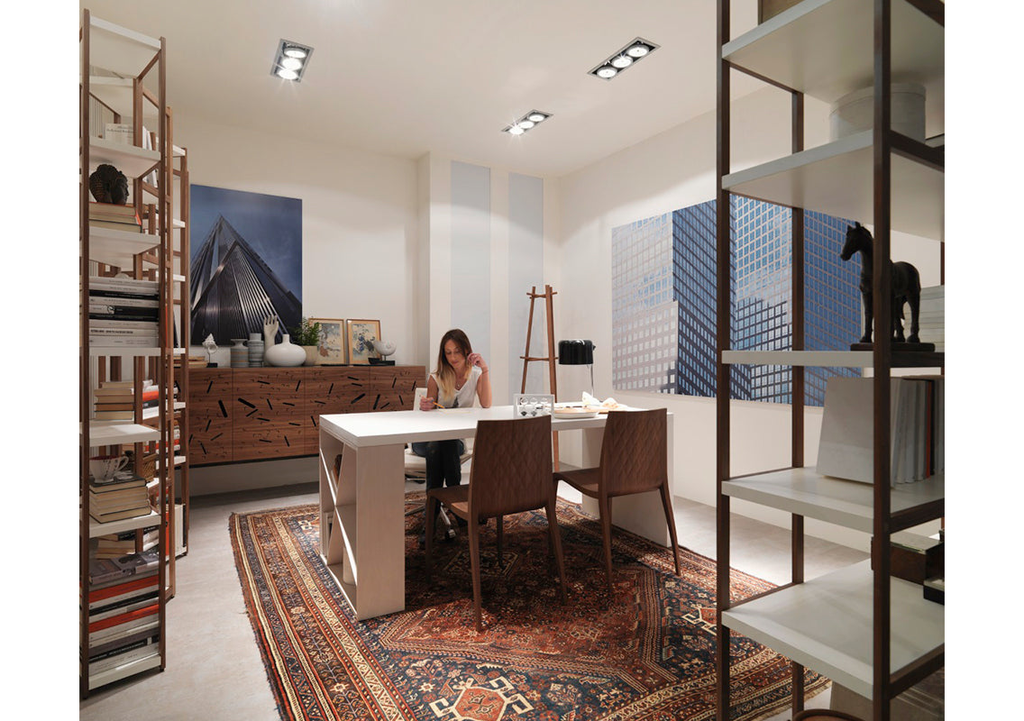 J - Table / Writing Desk