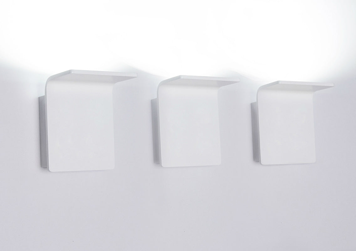 Bracket Wall Light