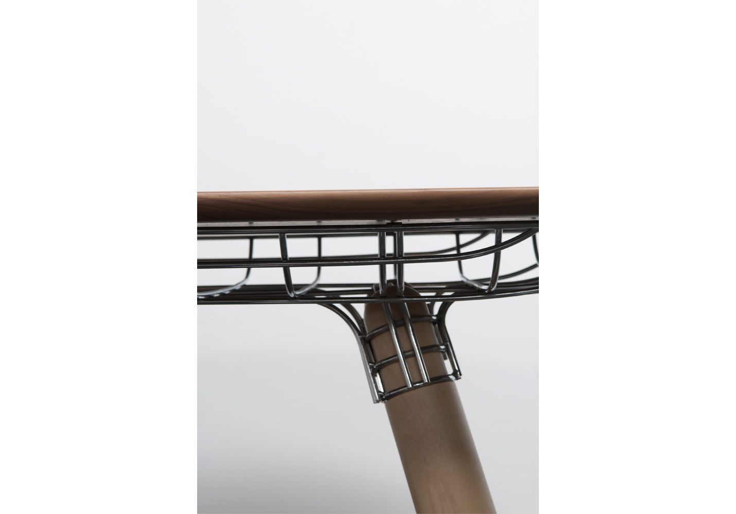 Magnum Dining Table