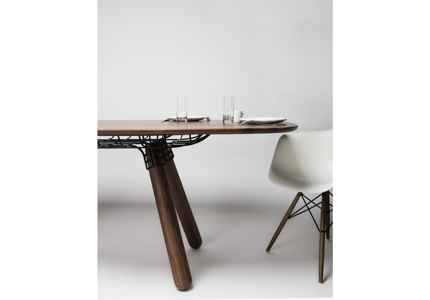 Magnum Dining Table