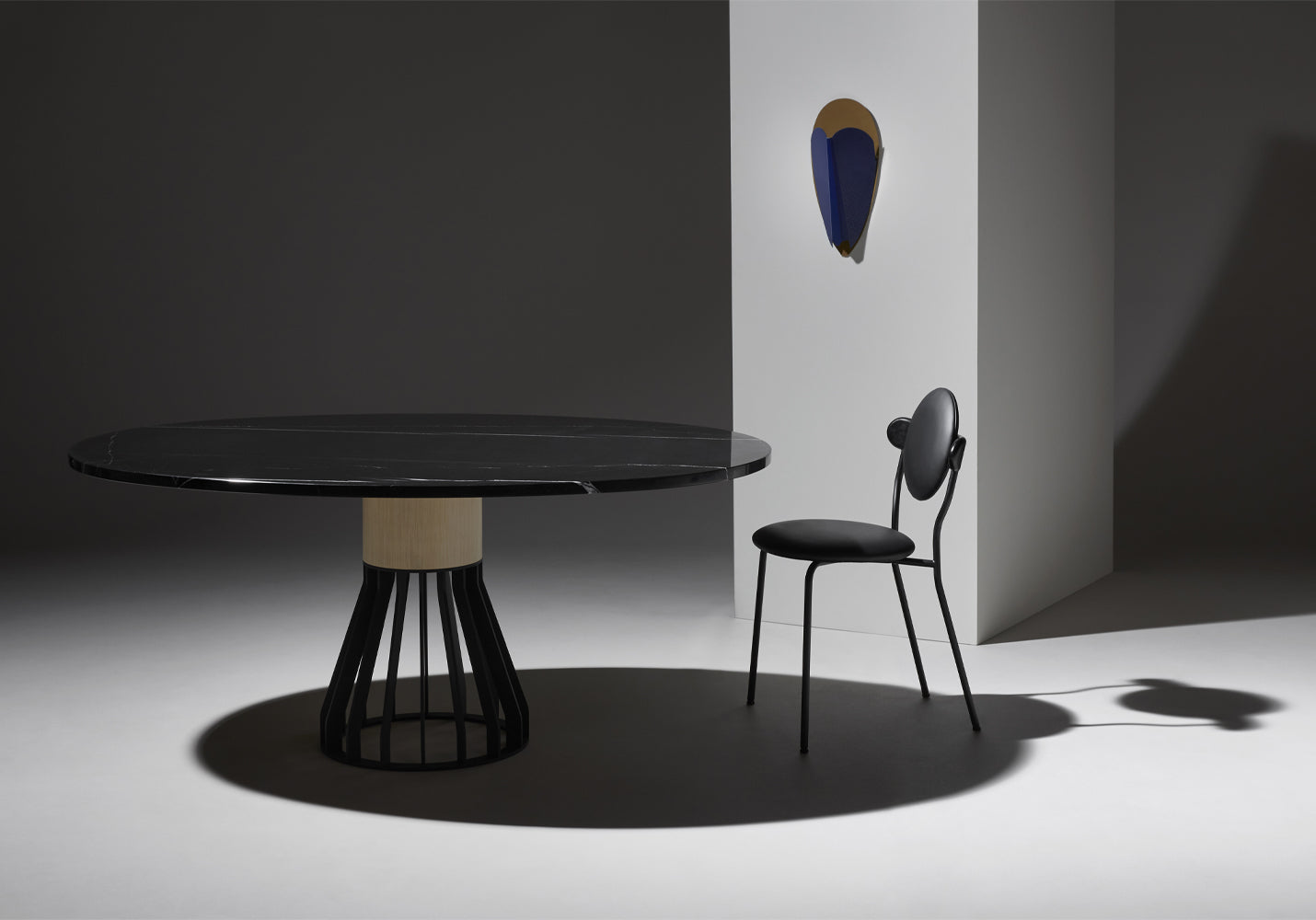 Mewoma Dining Table