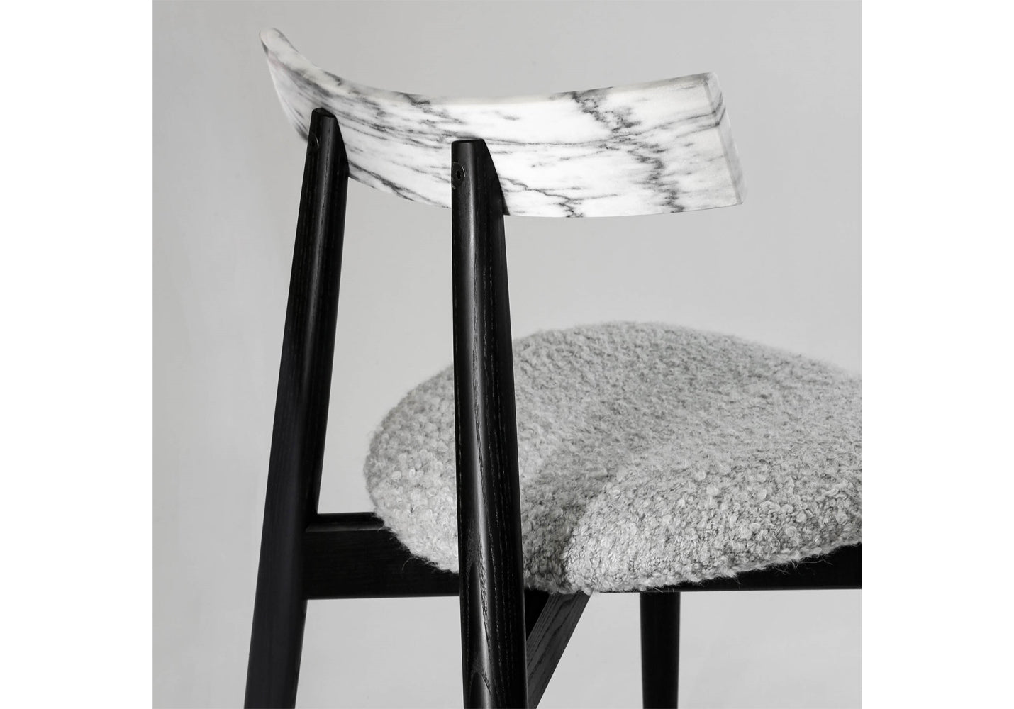 Ronin Chair
