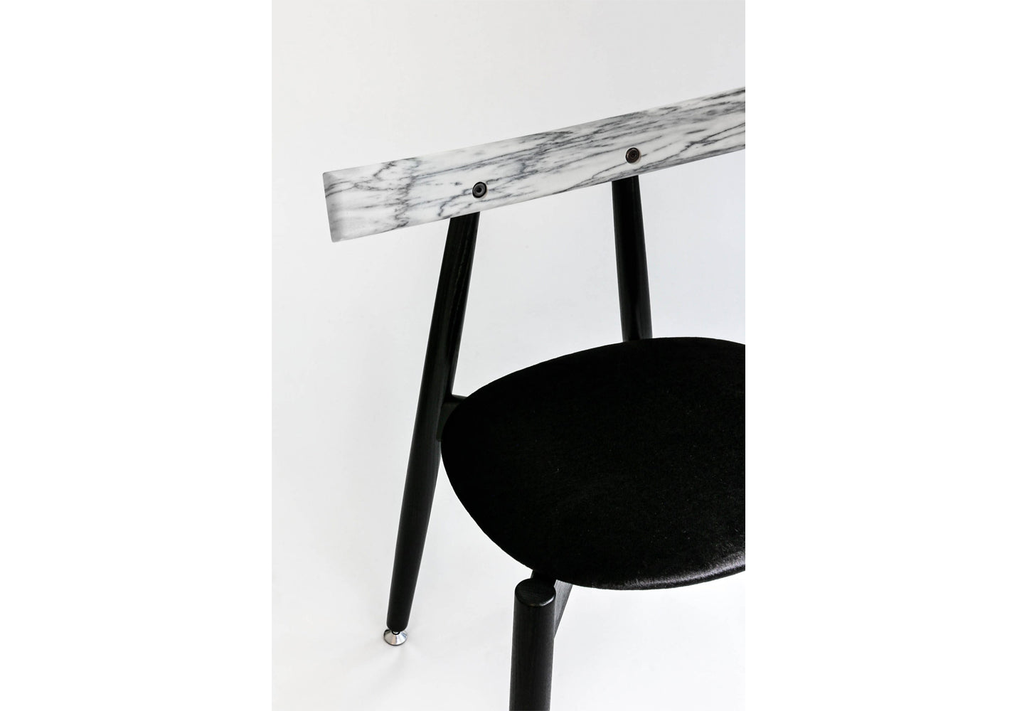 Ronin Chair
