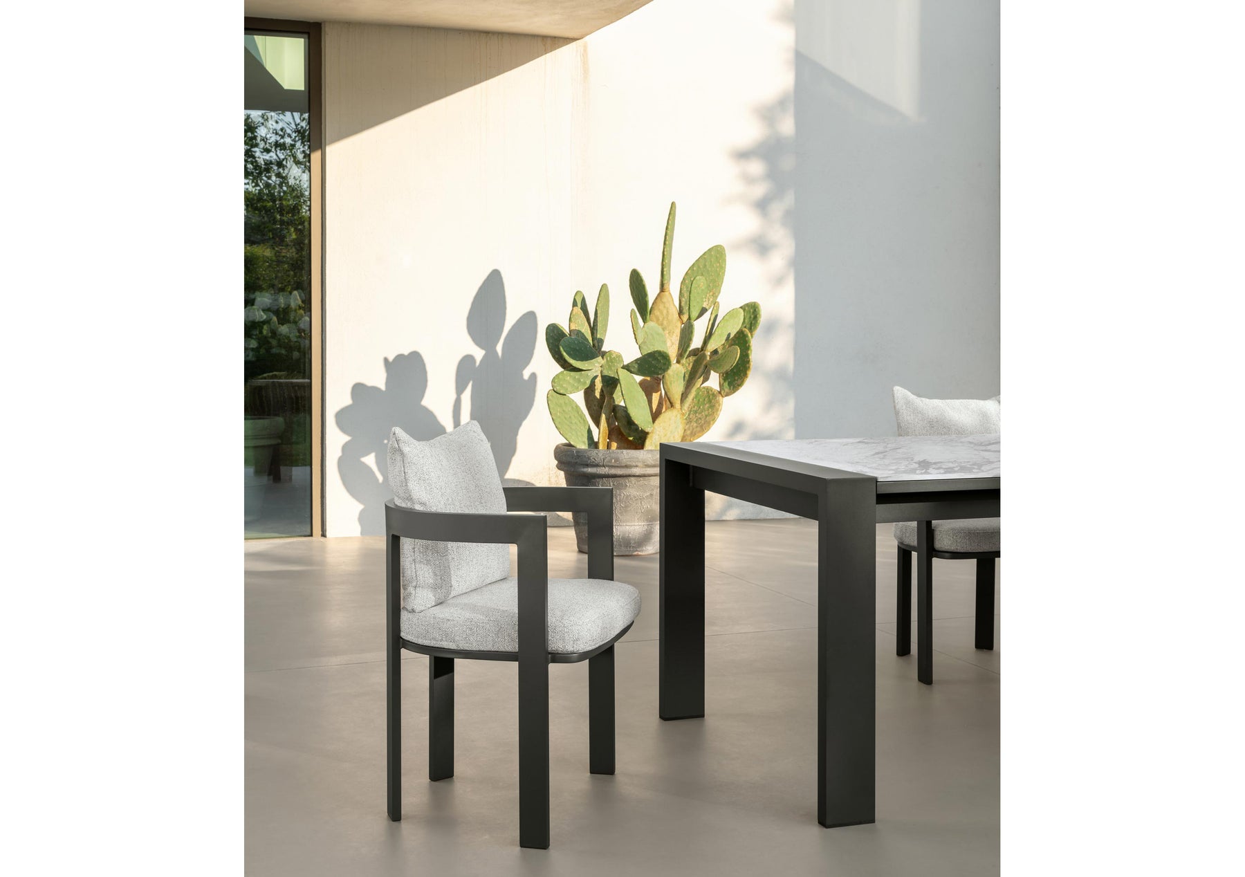 Argo//Alu Dining Chair