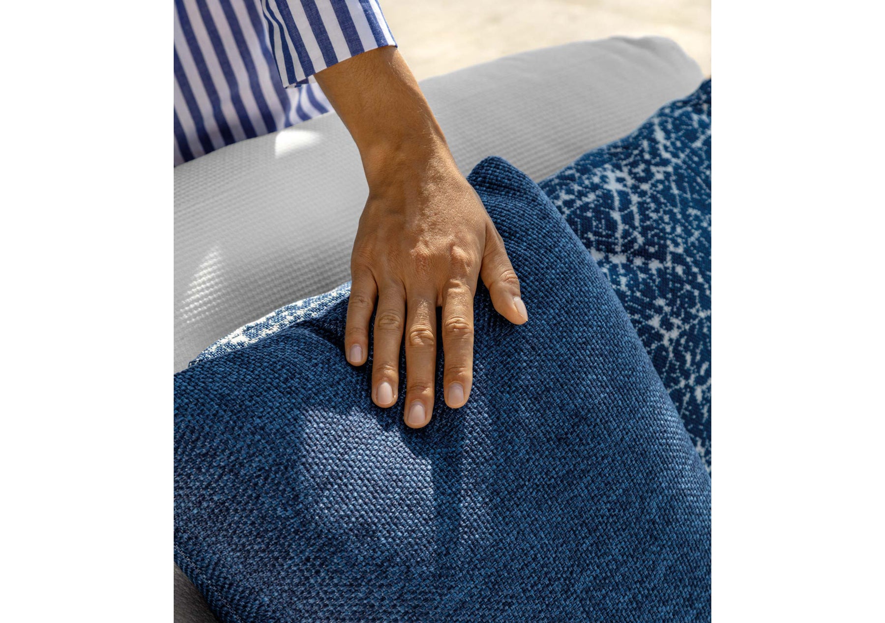 Argo//Wood Collection Pillows