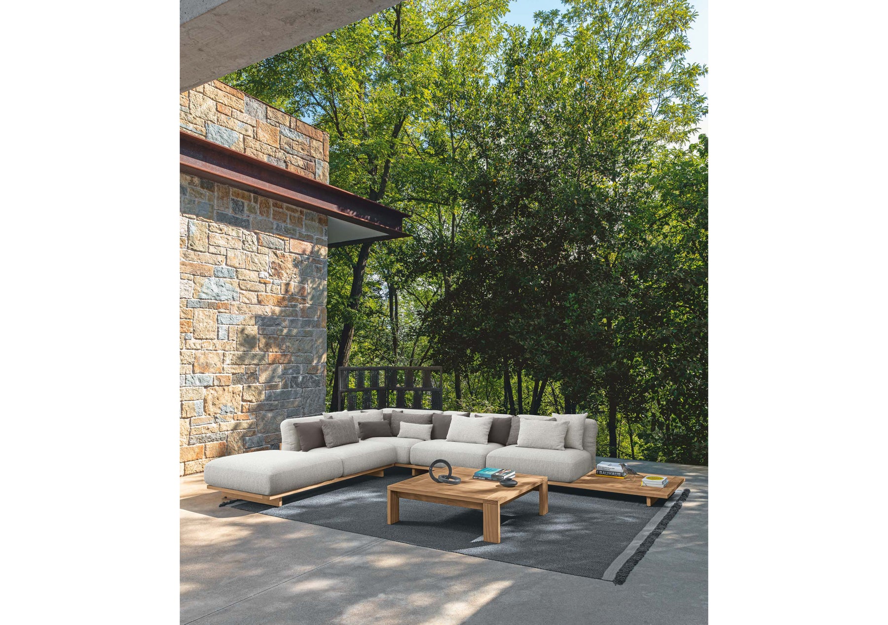 Argo//Wood Collection Pillows