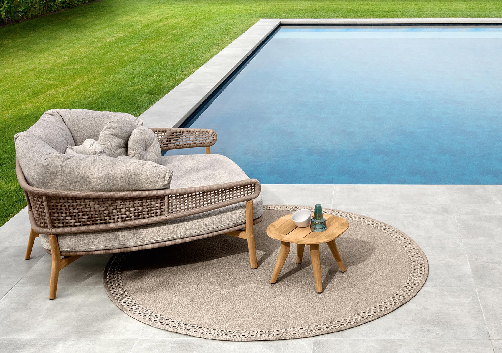 Moon//Teak Daybed