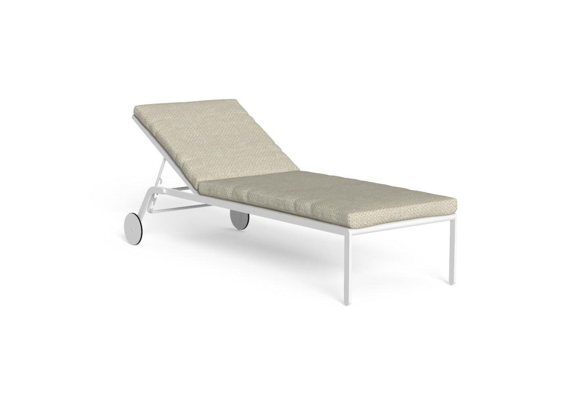 Finish - White Frame Textilene Beige Support