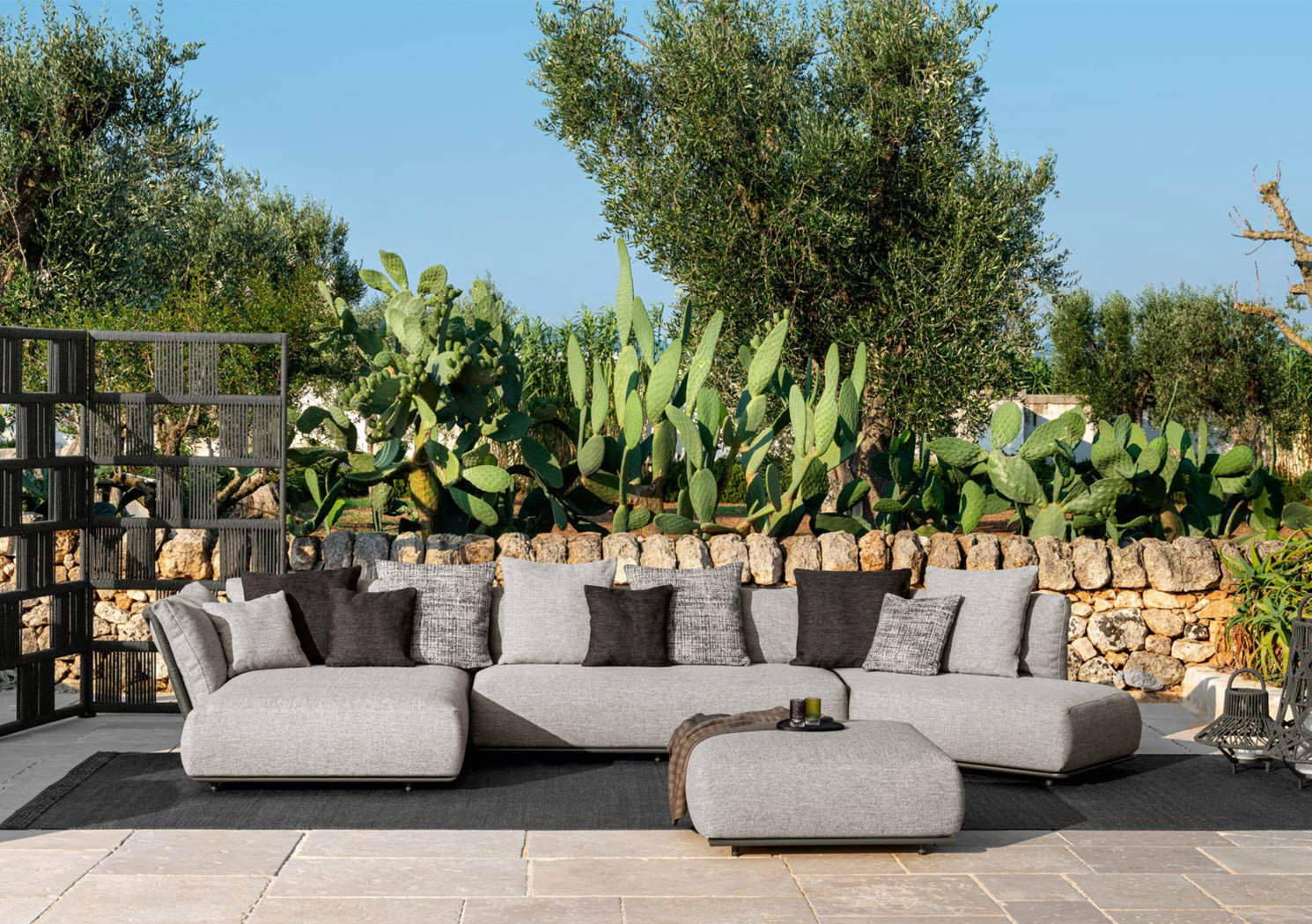 Scacco Collection Pillows