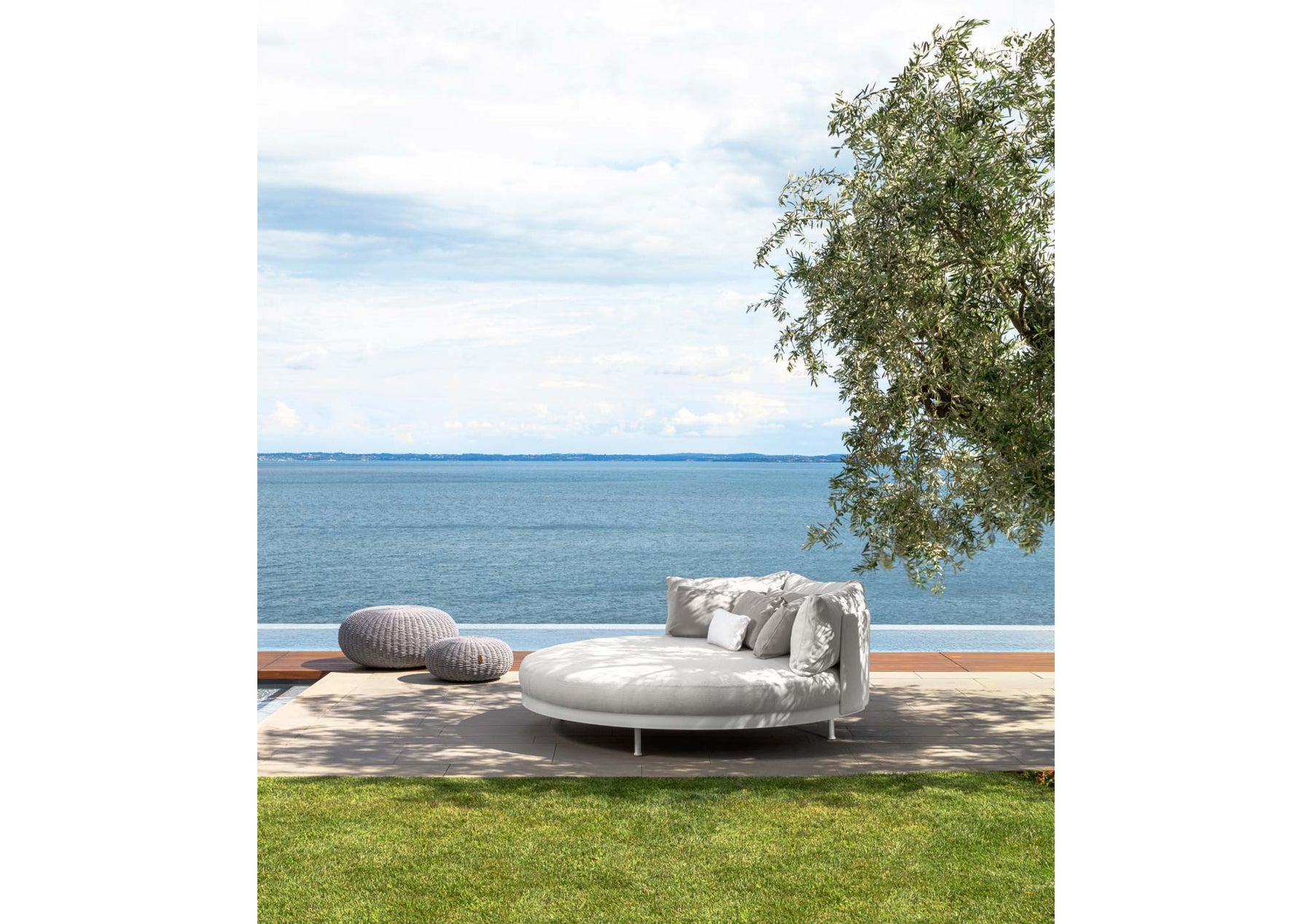 Slam Daybed