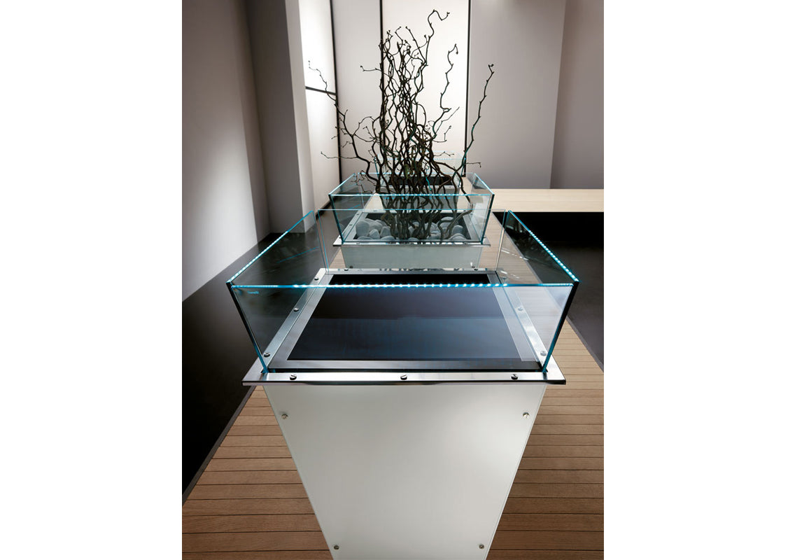 Amon Floor Vases / Planters