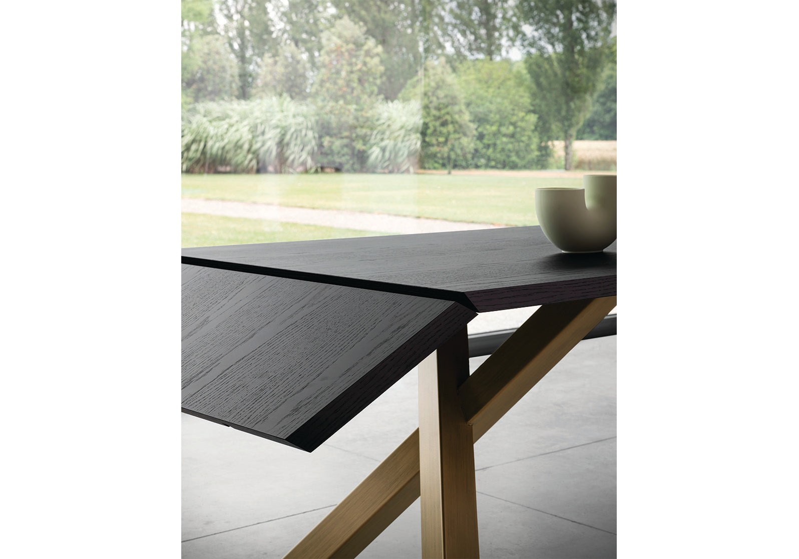 Gustave Plus Extendable Dining Table
