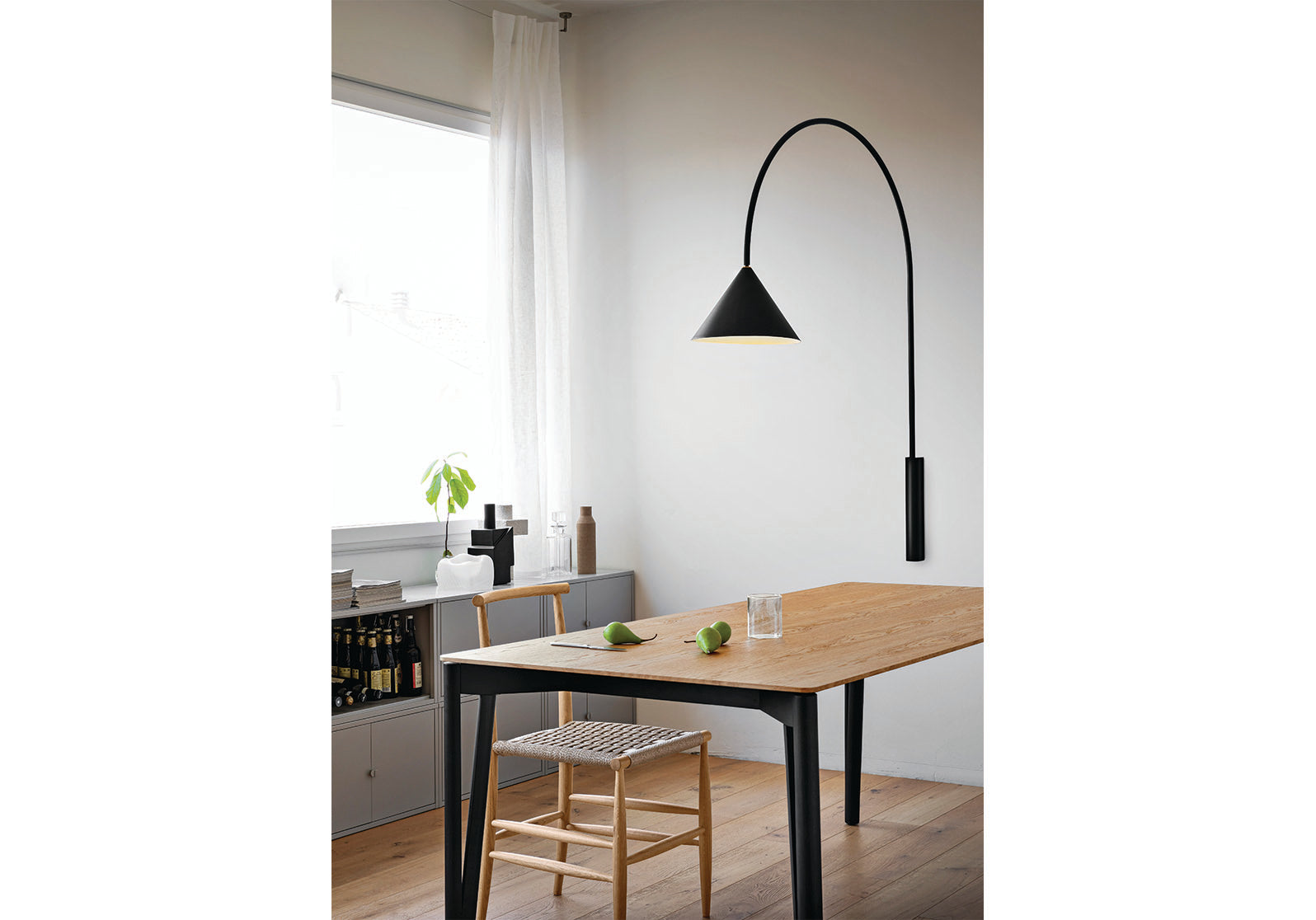 Ozz Wall Lamp