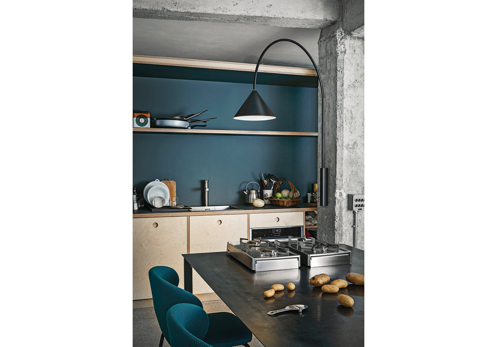 Ozz Wall Lamp