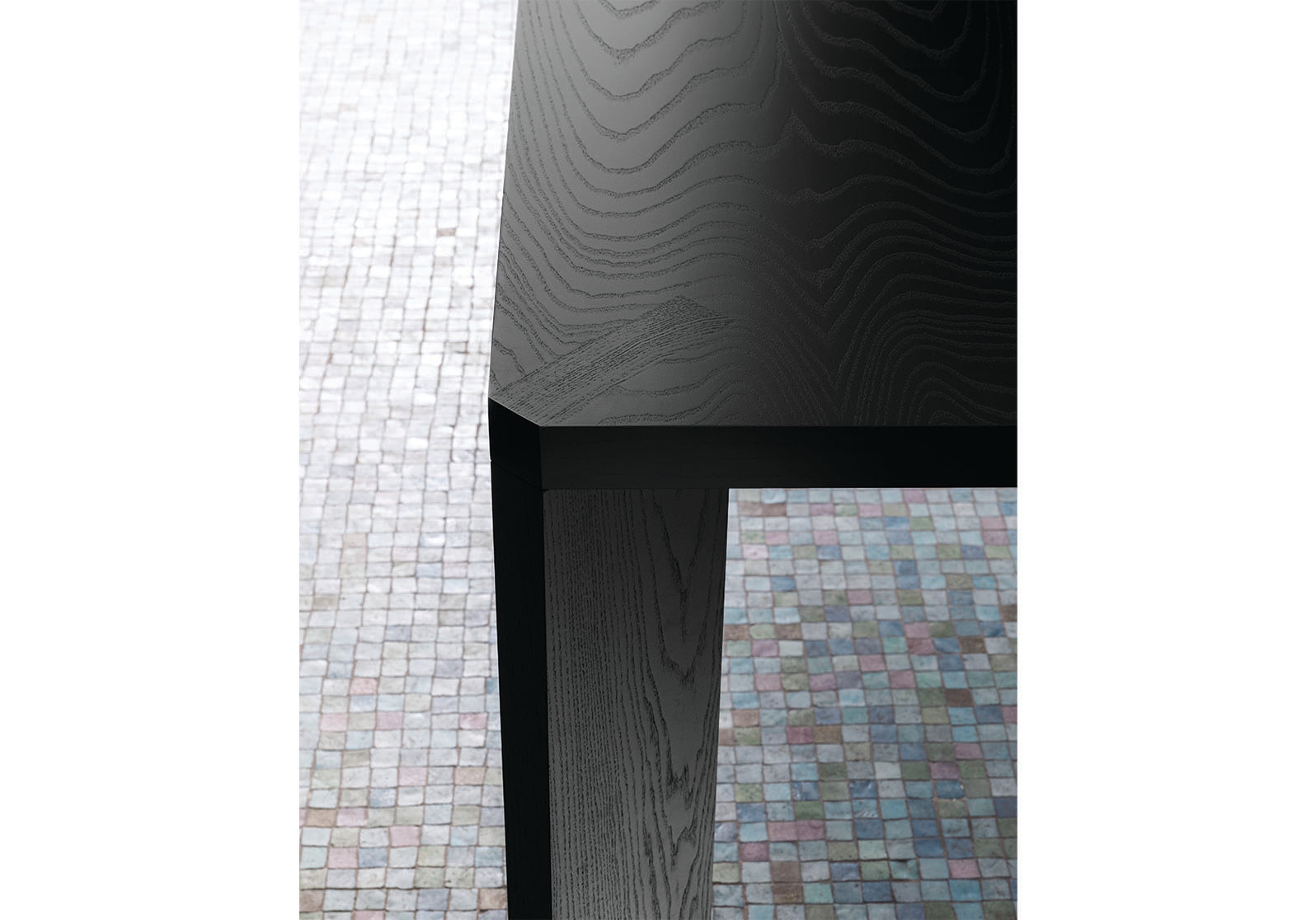 Manero Dining Table