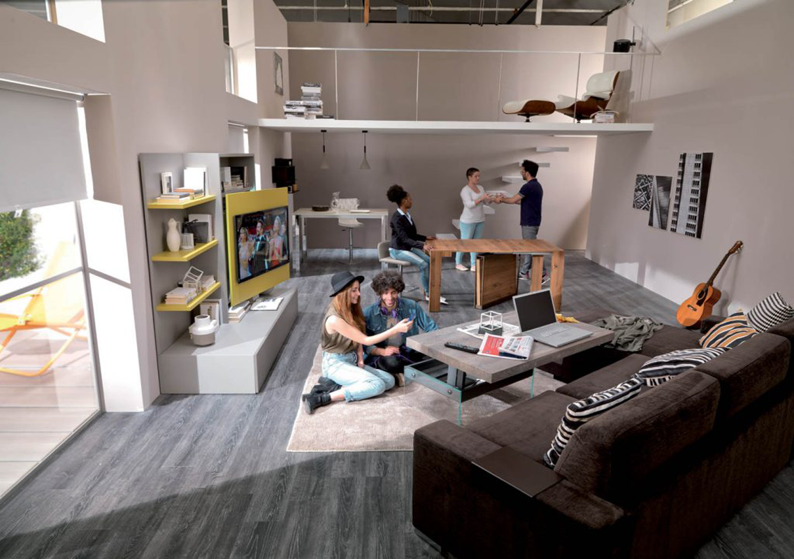 A4 Extendable Console