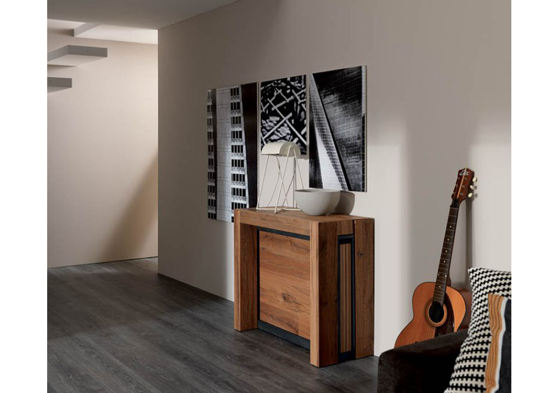 A4 Extendable Console