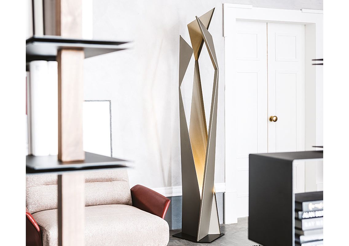 Thriller Floor Lamp