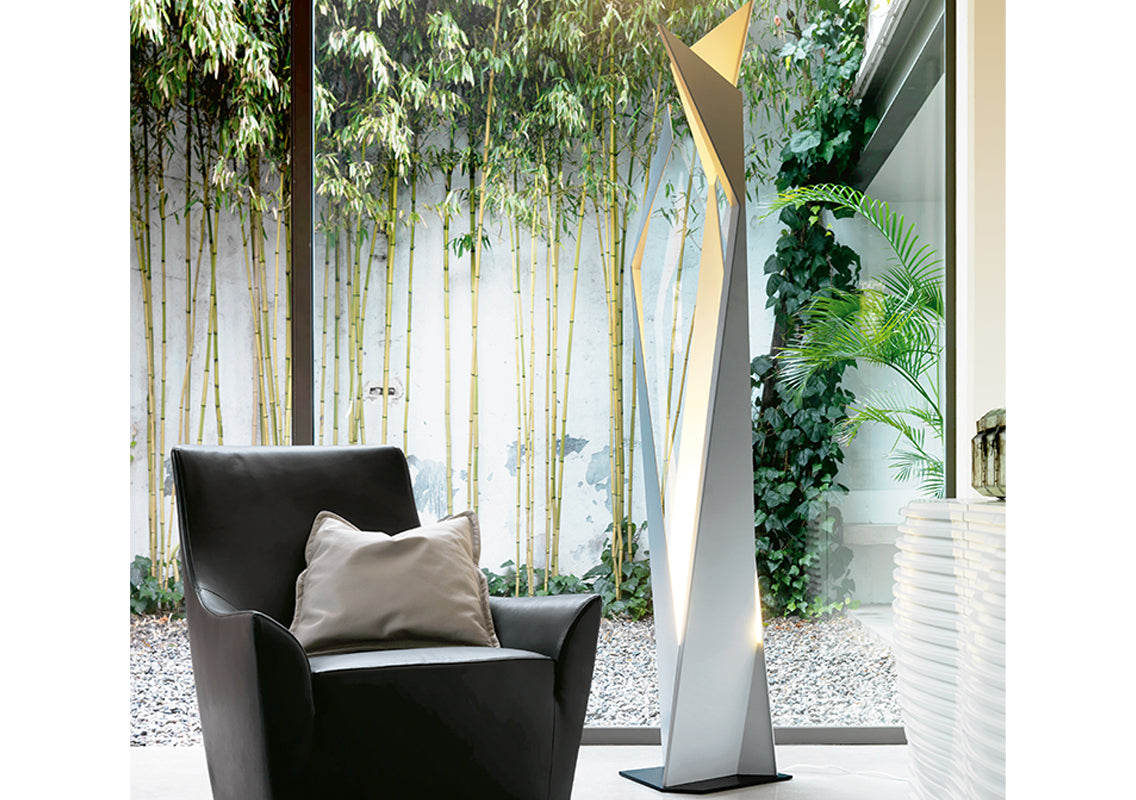 Thriller Floor Lamp