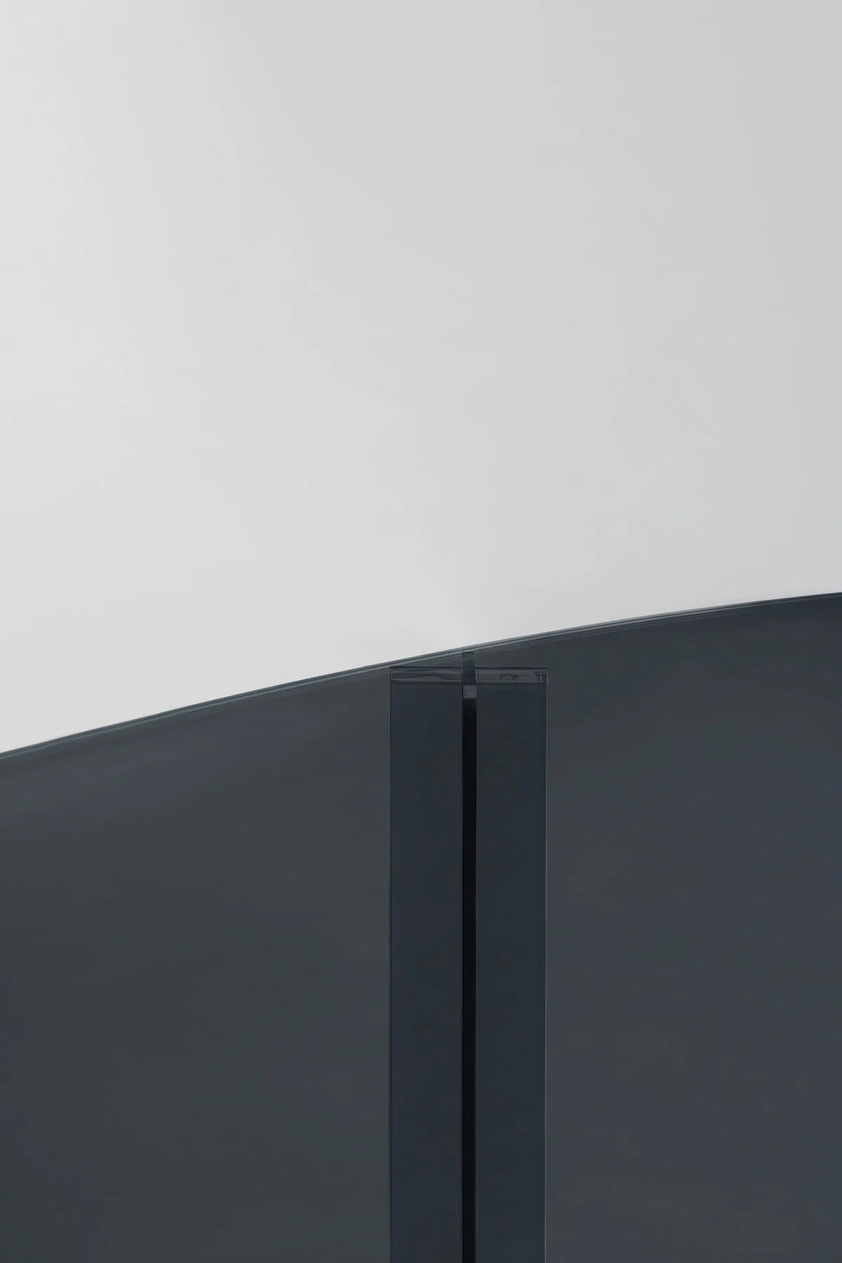 X-T Oval Dining Table