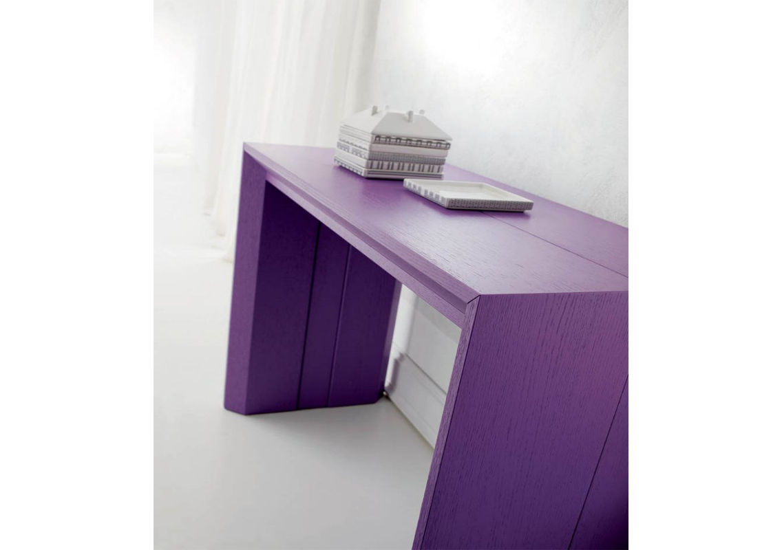 Golia Extendable Console