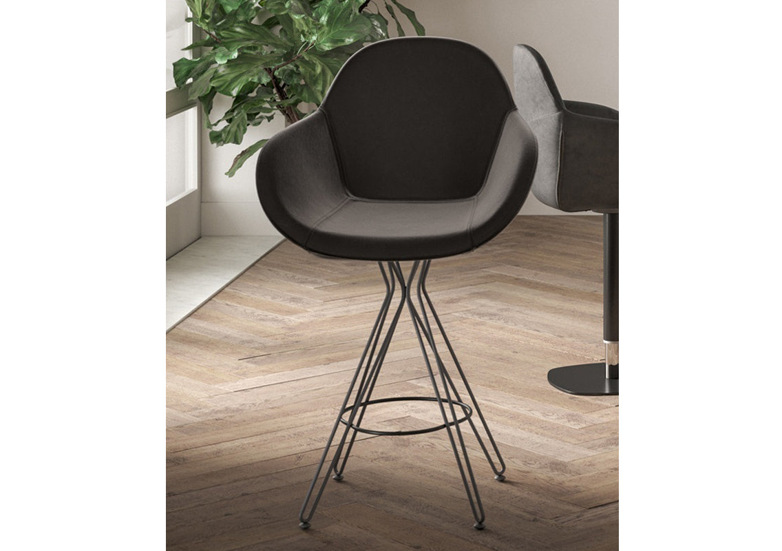 Hugo Bar Stool