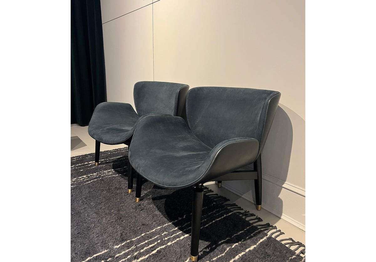 Jorgen armchair (Floor Model)