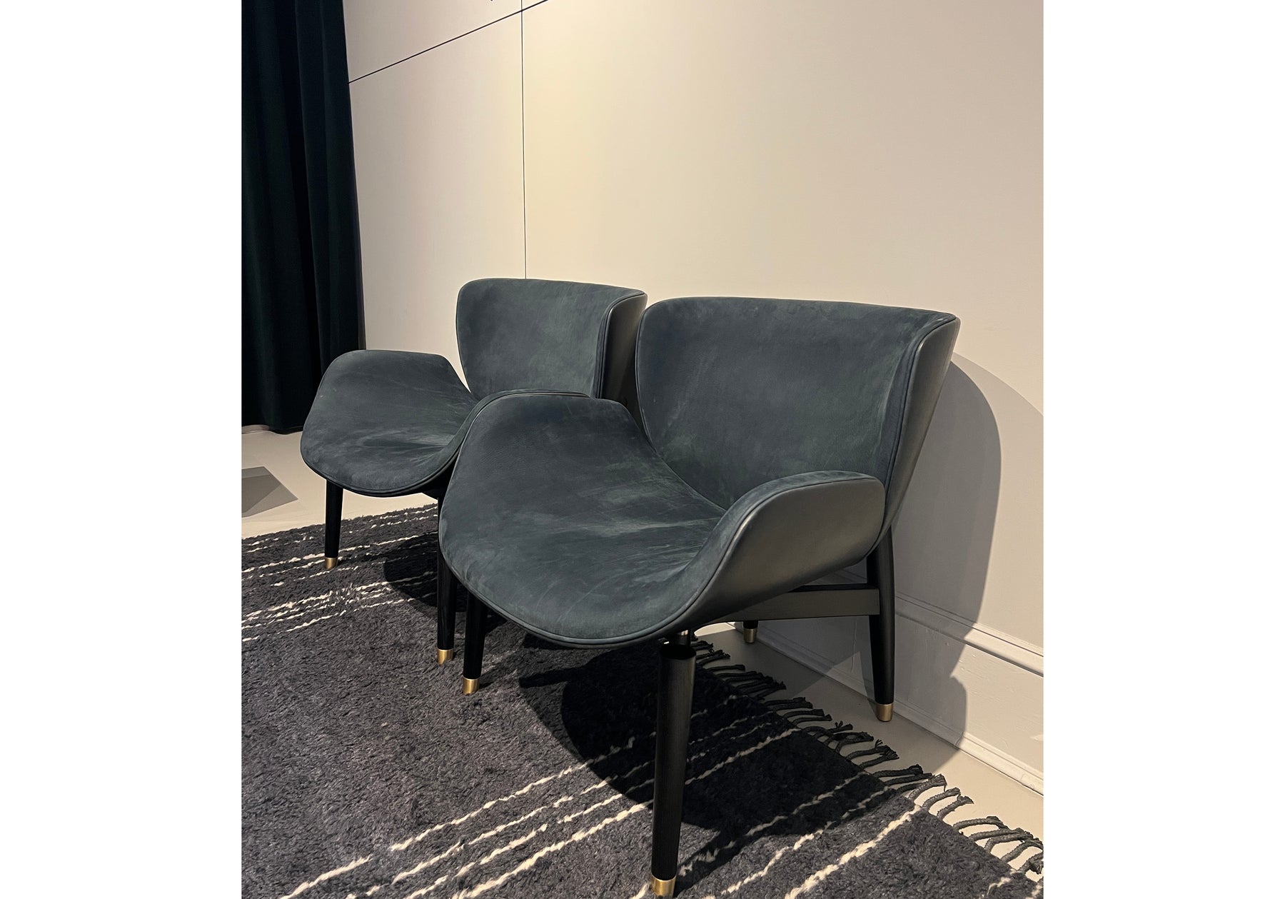 Jorgen armchair (Floor Model)
