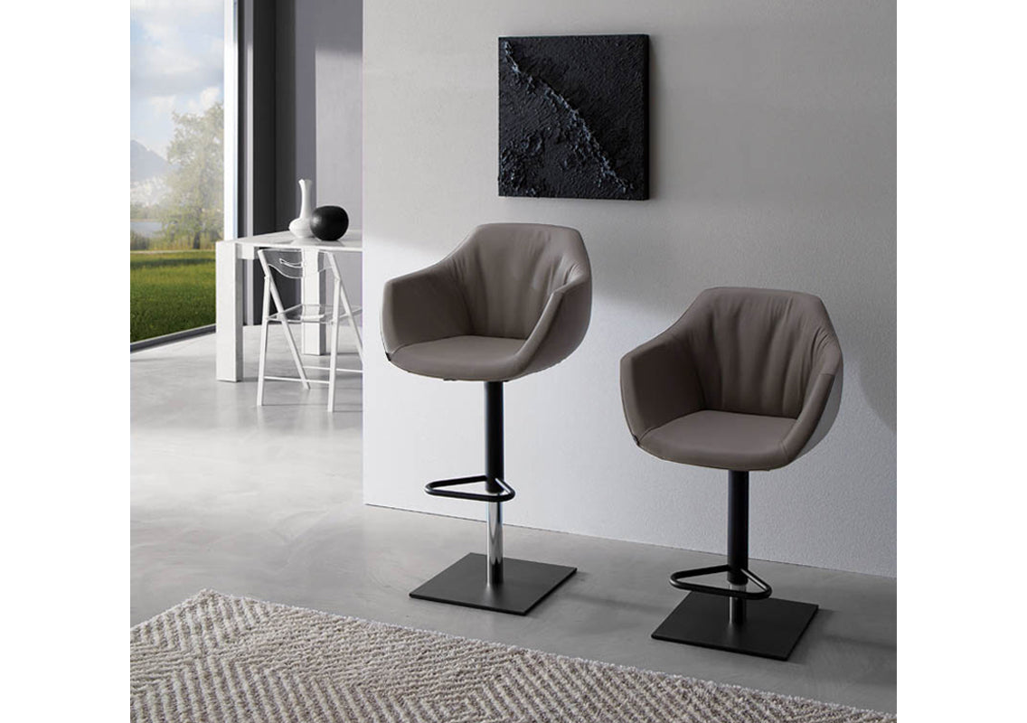Nemo Adjustable Height Bar Stool