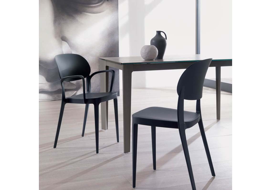 Opera Extendable Dining Table