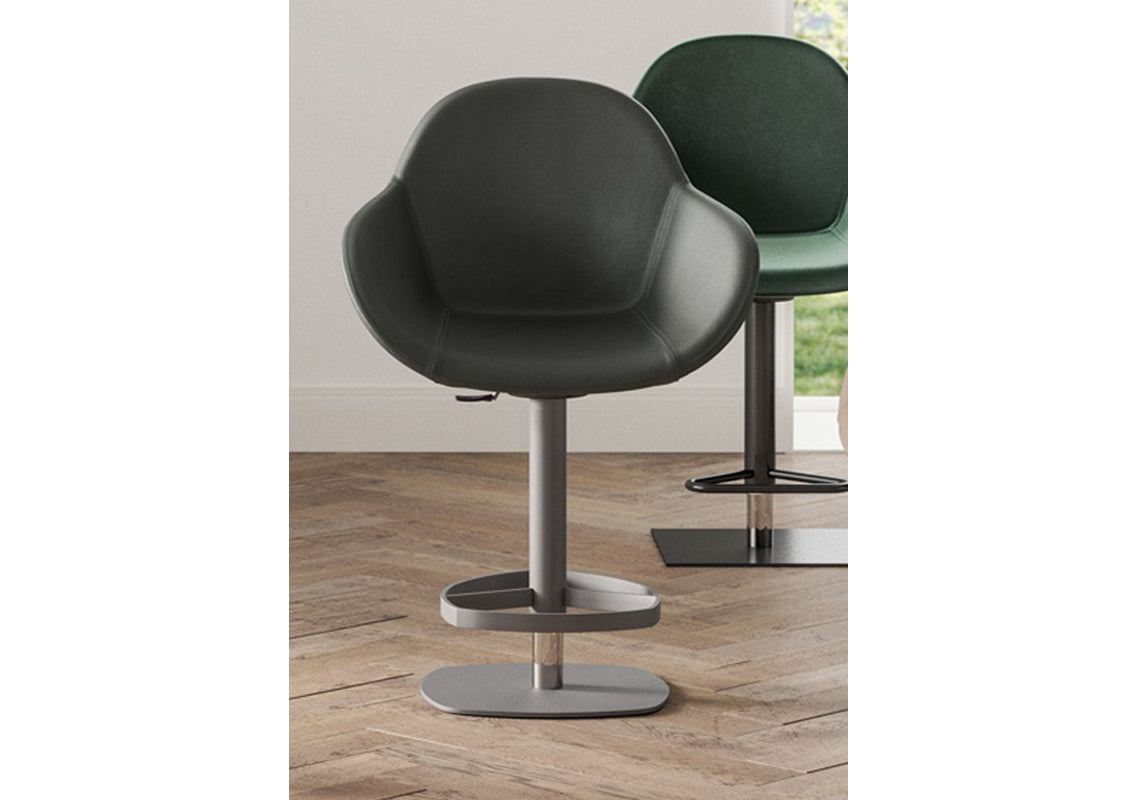 Oscar Height Adjustable Bar Stool