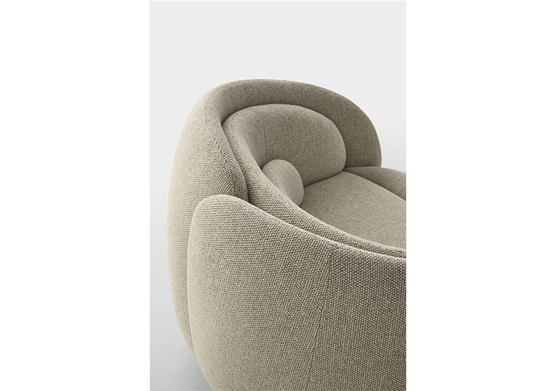 Peonia 90" Sofa In Zea 01 Fabric (Quick Ship)