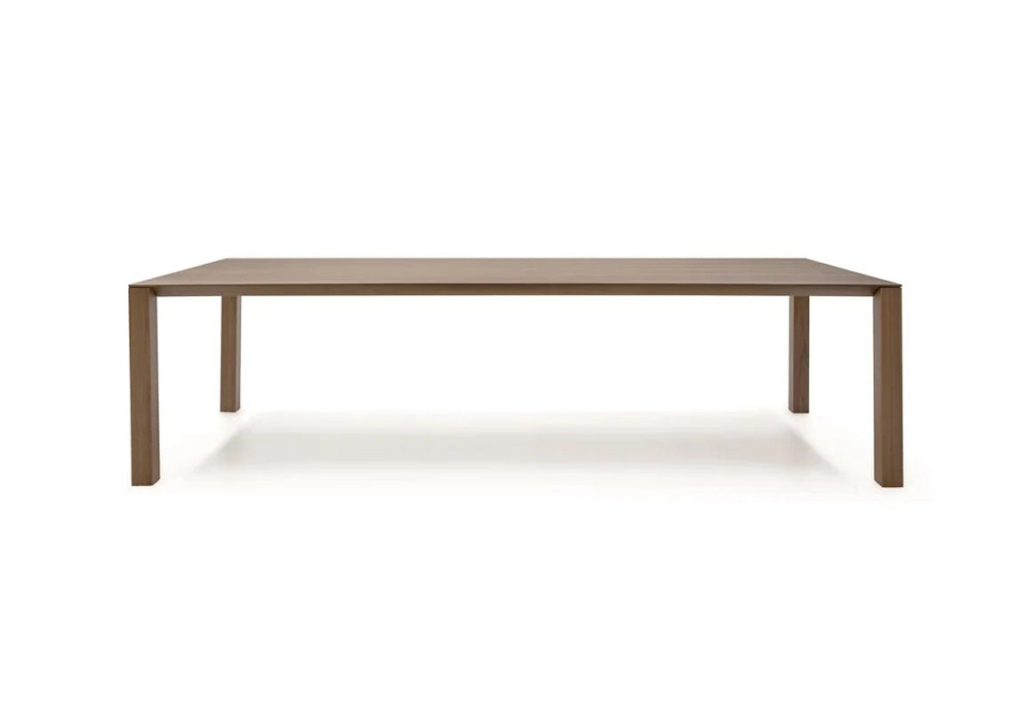 Woody Dining Table