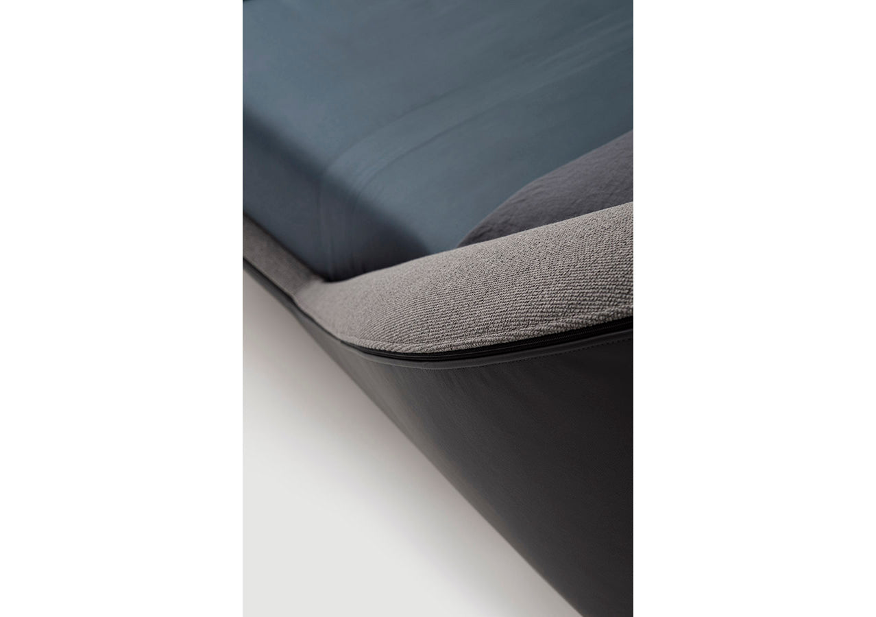 Domenica Bed With Tall Bedframe