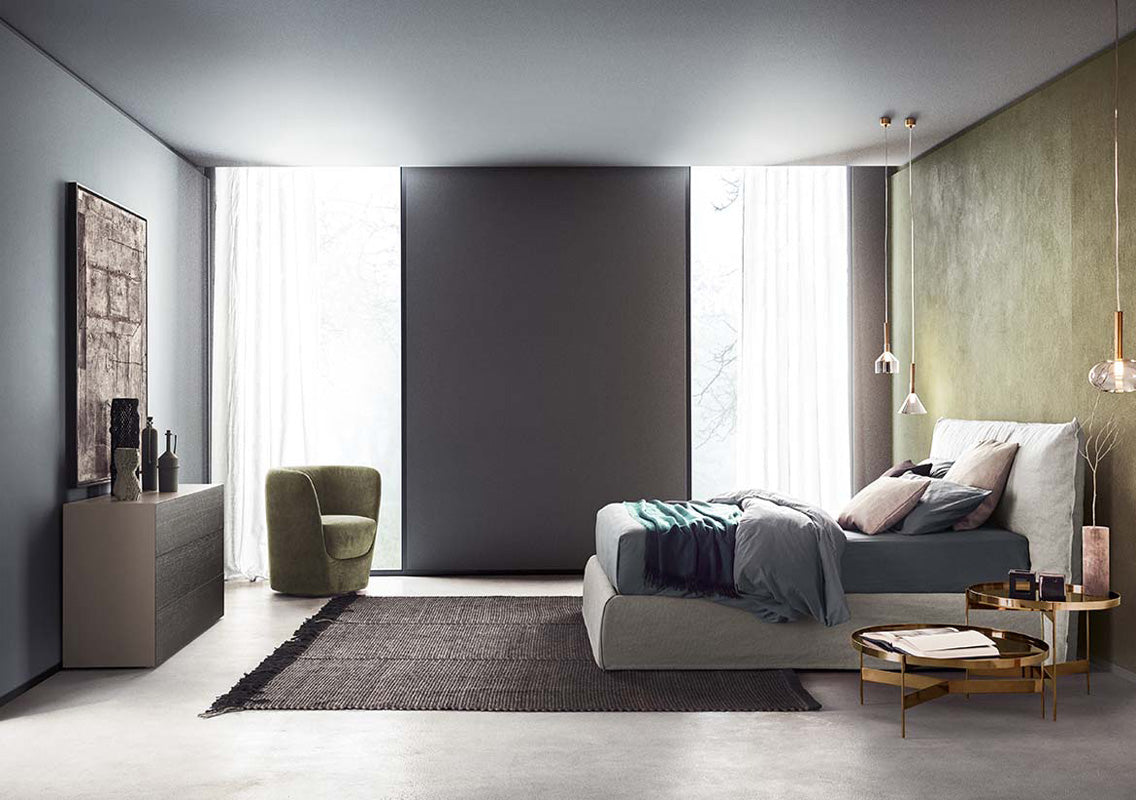 Piumotto Upholstered Bed