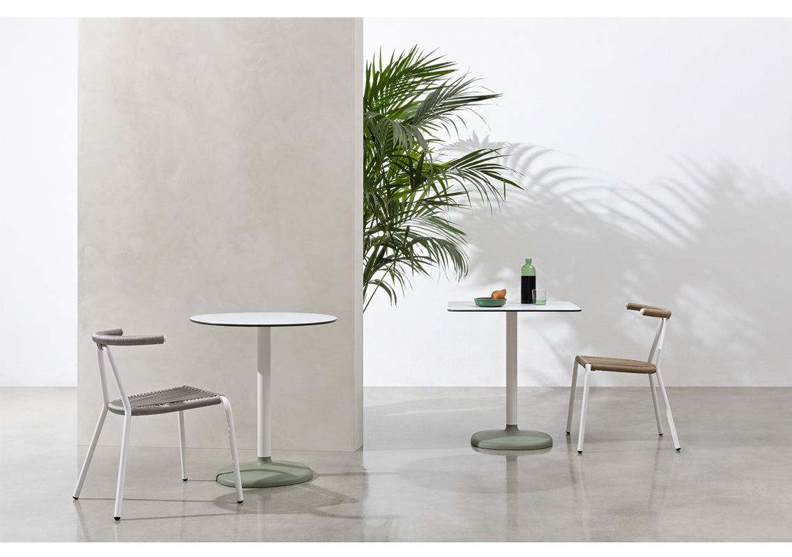 Fonda Round Table