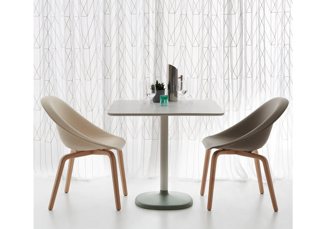 Fonda Square Table