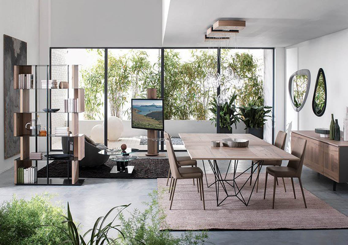 FIL8 Extendable Dining Table