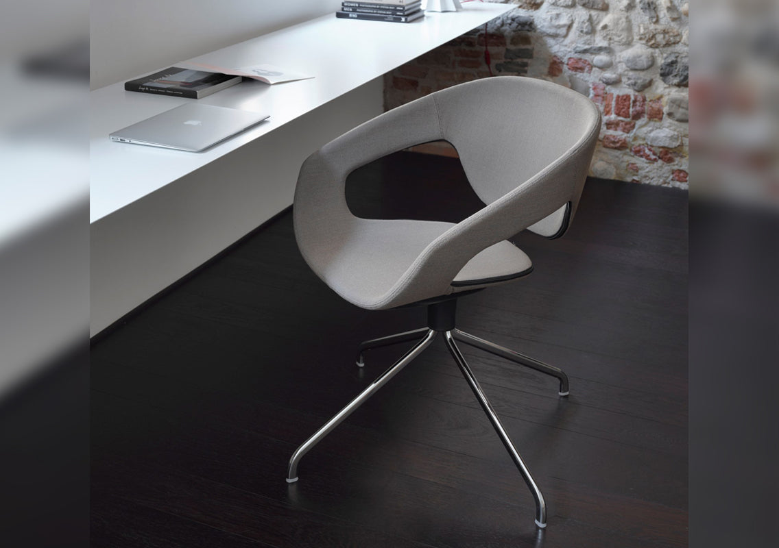 Vad Padded Swivel Chair