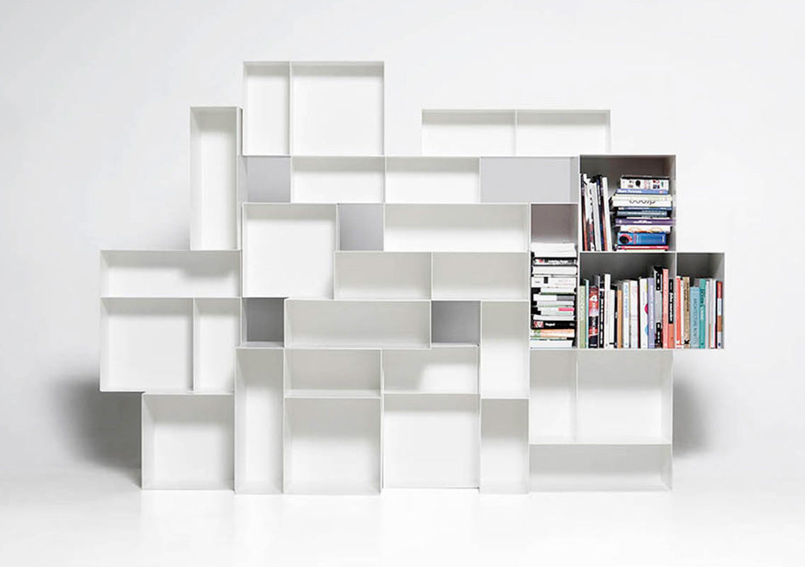 Alma on the Ground Bookcase (Alma A Terra)