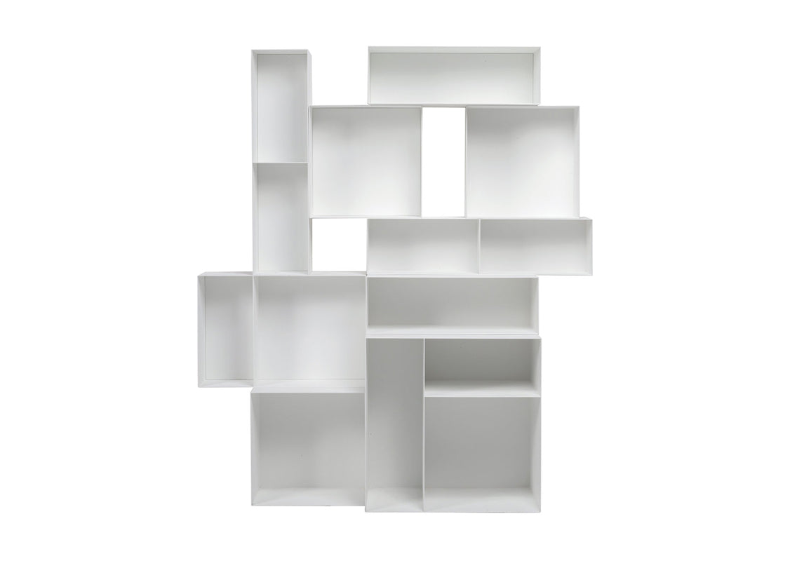 Alma on the Ground Bookcase (Alma A Terra)