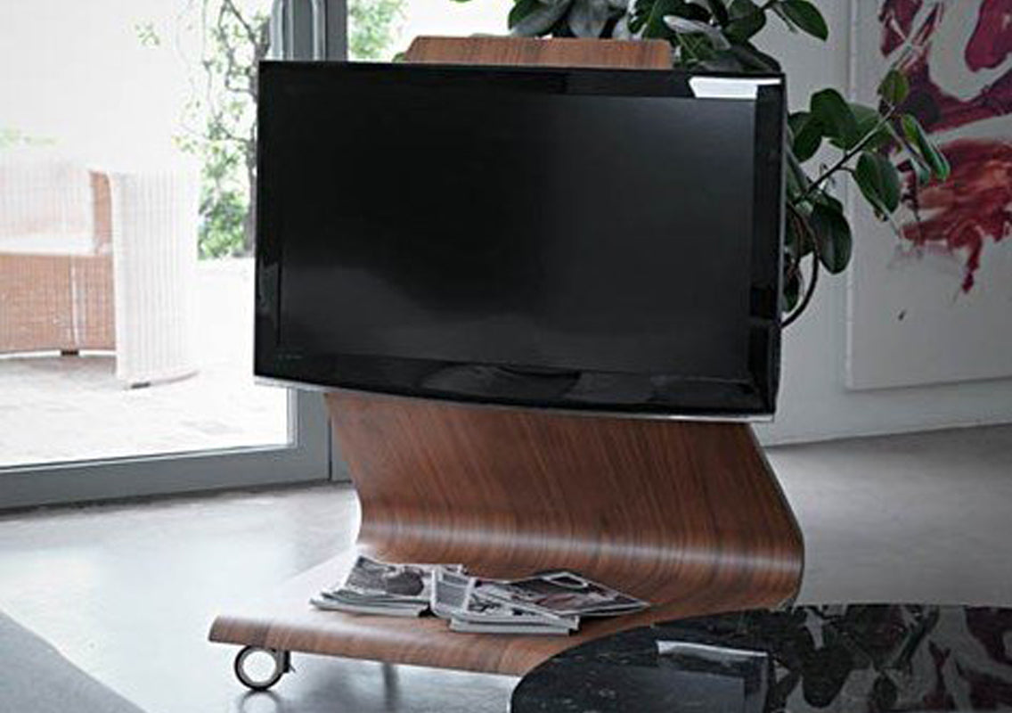Cobra Wooden Dynamic TV Stand