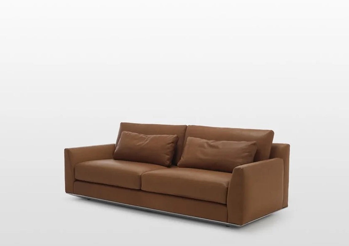 Ellington Sofa. Removable Cover.
