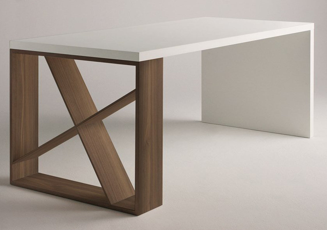 J - Table / Writing Desk