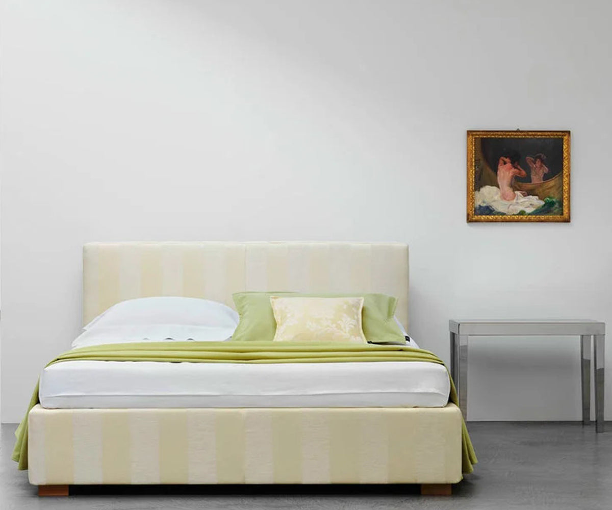 Lipari Plus Bed. Removable Cover.