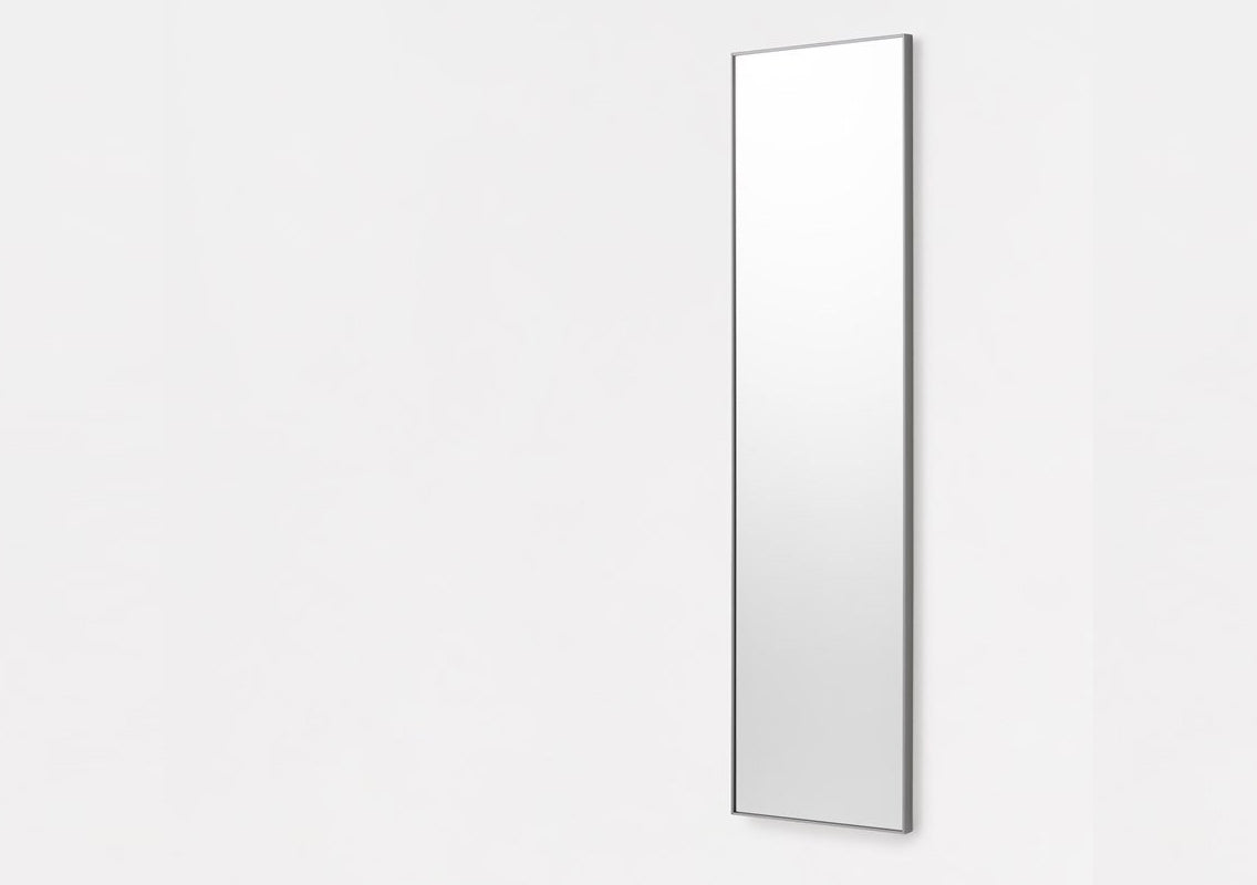 Ute Minimal Mirror (128 x 32 cm)