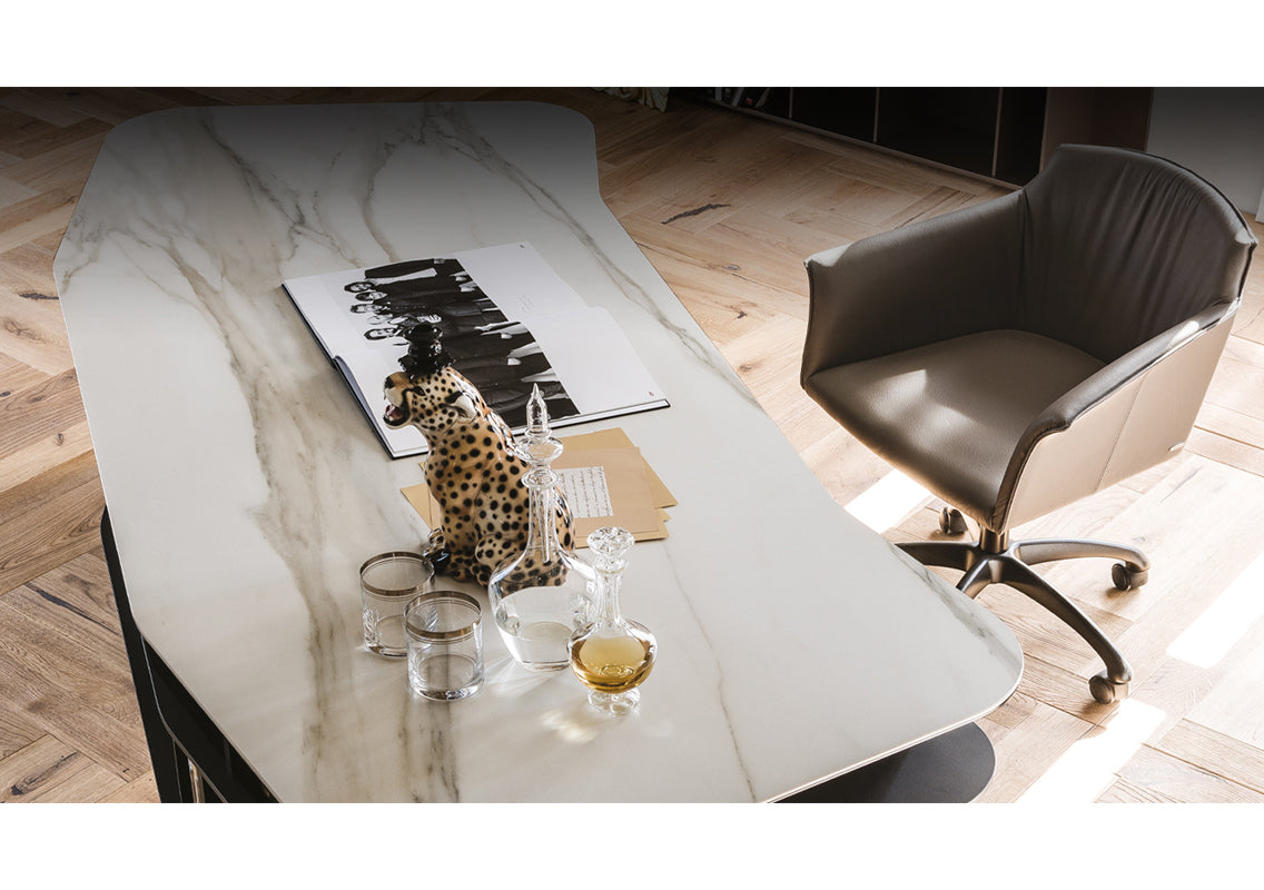 Wall Street Desk